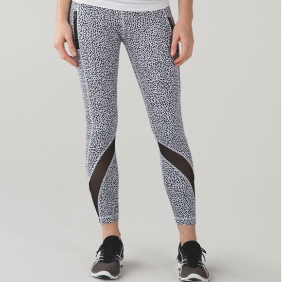 Lululemon Inspire Tight ll - Picture 1 of 6